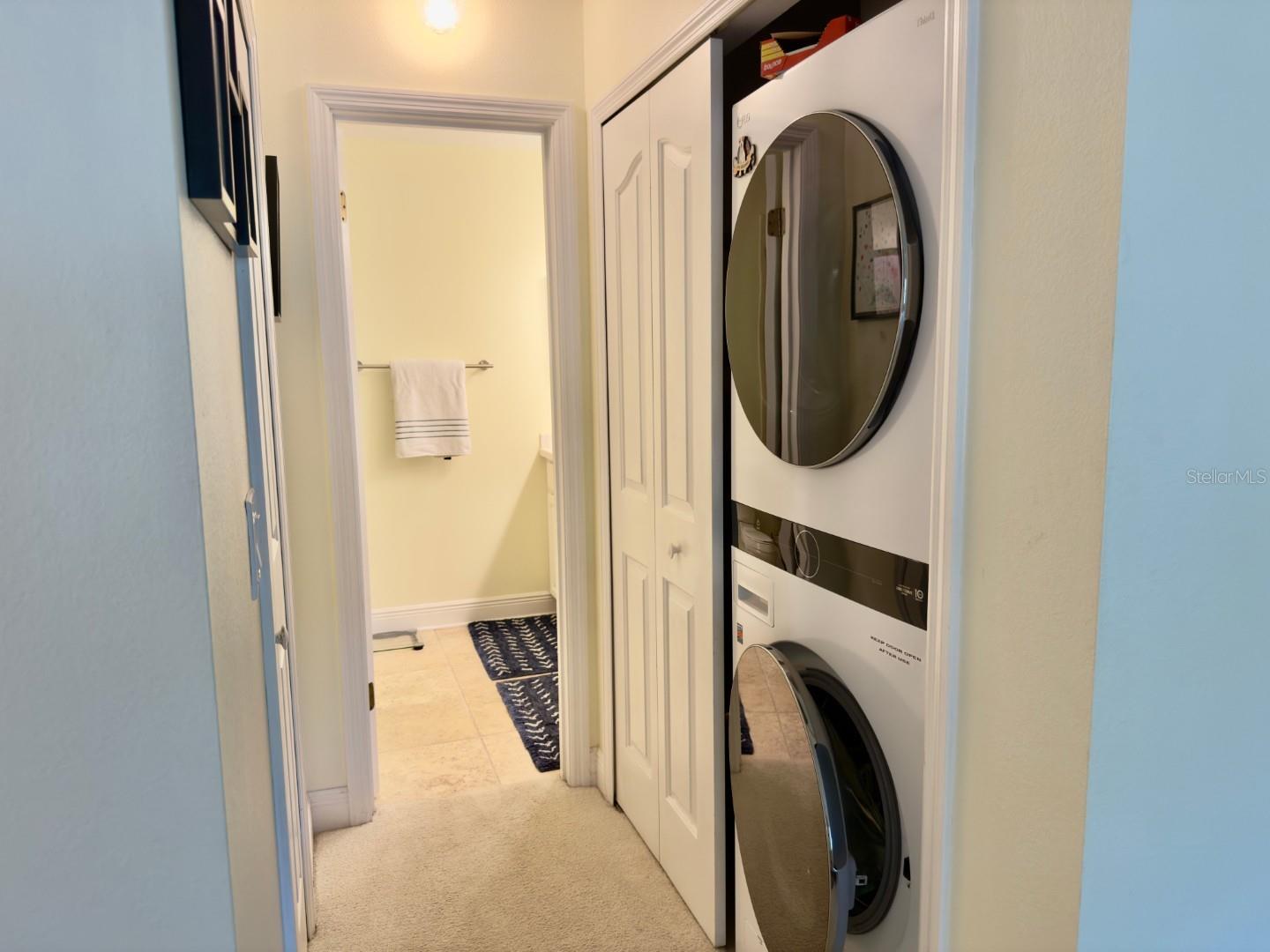 PALM COURT - Residential