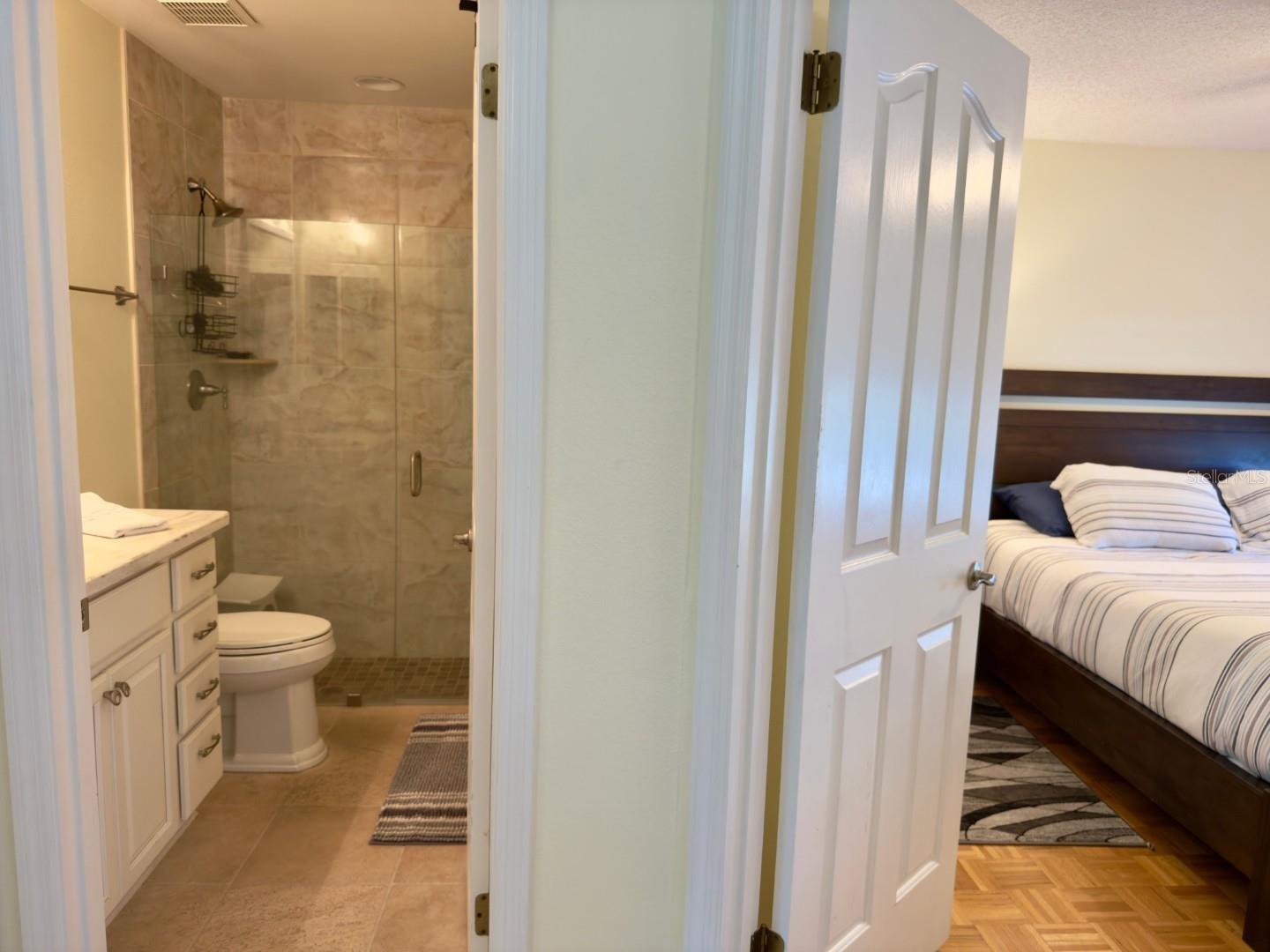 PALM COURT - Residential