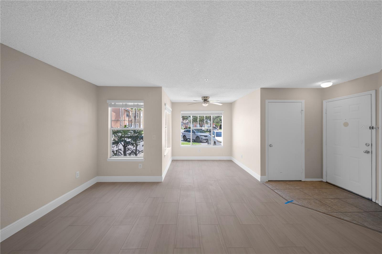 VILLAS DEL SOL AT KISSIMMEE CONDO INC - Residential Lease