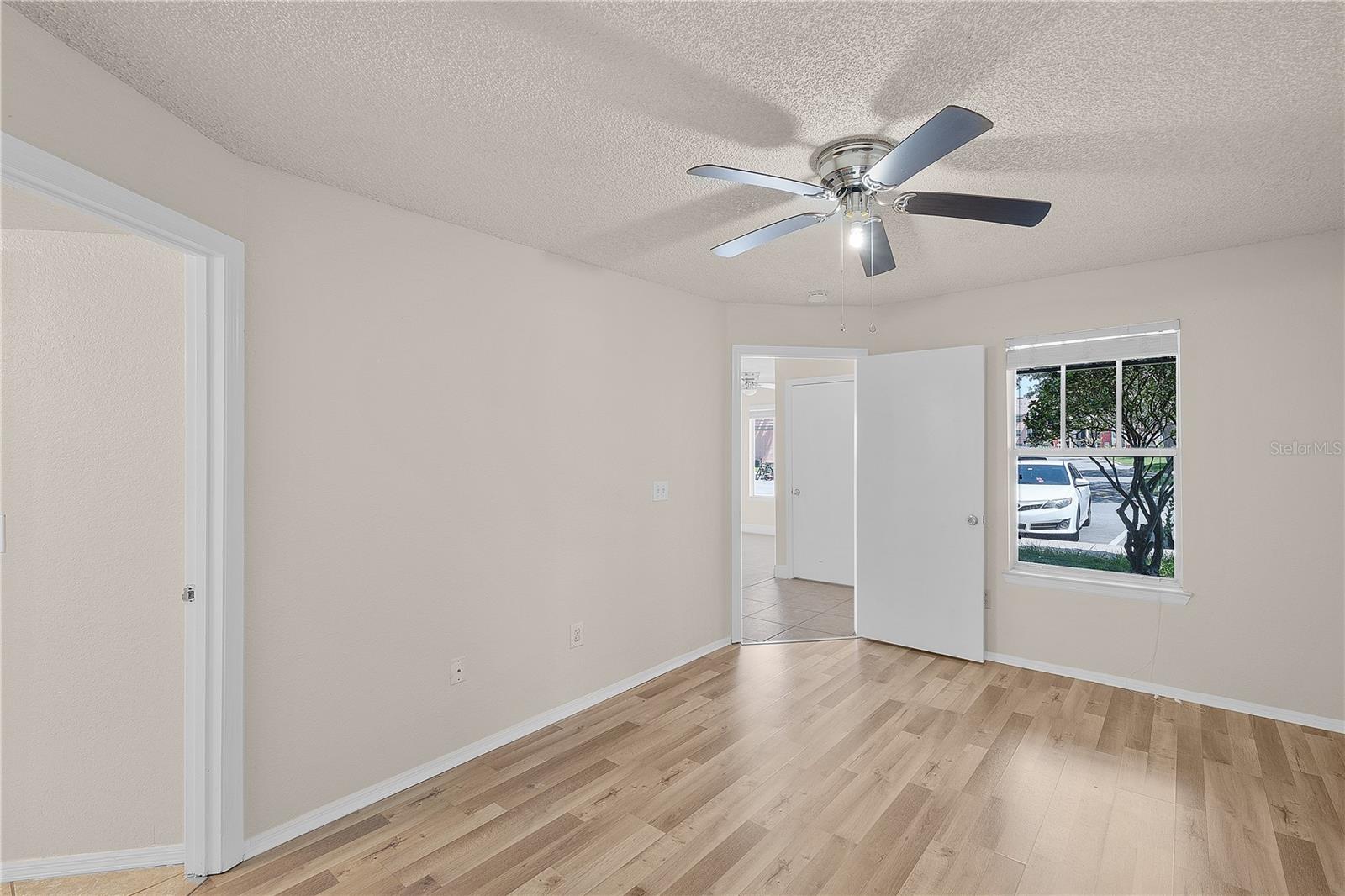 VILLAS DEL SOL AT KISSIMMEE CONDO INC - Residential Lease