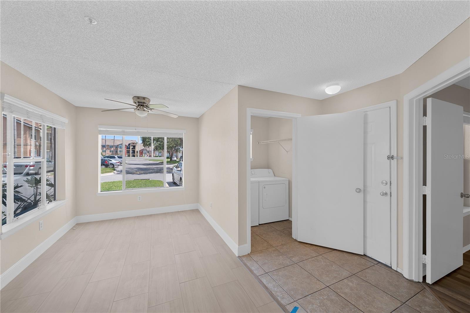 VILLAS DEL SOL AT KISSIMMEE CONDO INC - Residential Lease