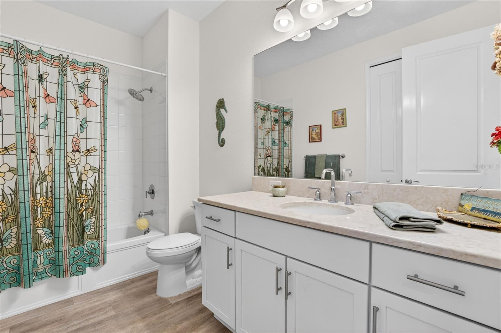 CROSSCREEK PH I SUBPH B & C - Residential