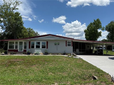 Photo of 19 Magnolia Lane, Wildwood, FL 34785 (MLS # G5112845)