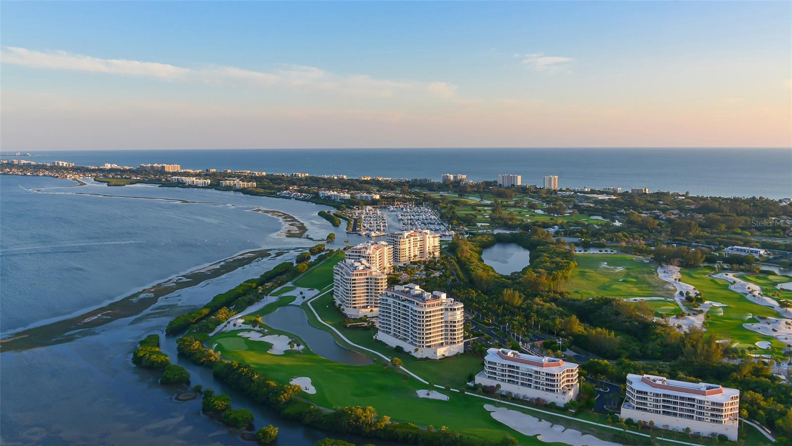 GRAND BAY - Residential