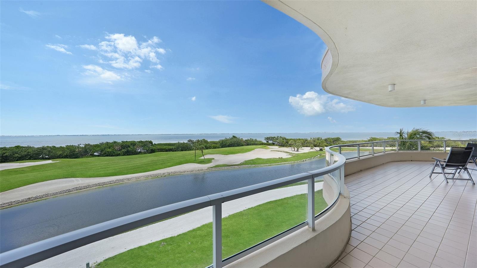 GRAND BAY - Residential