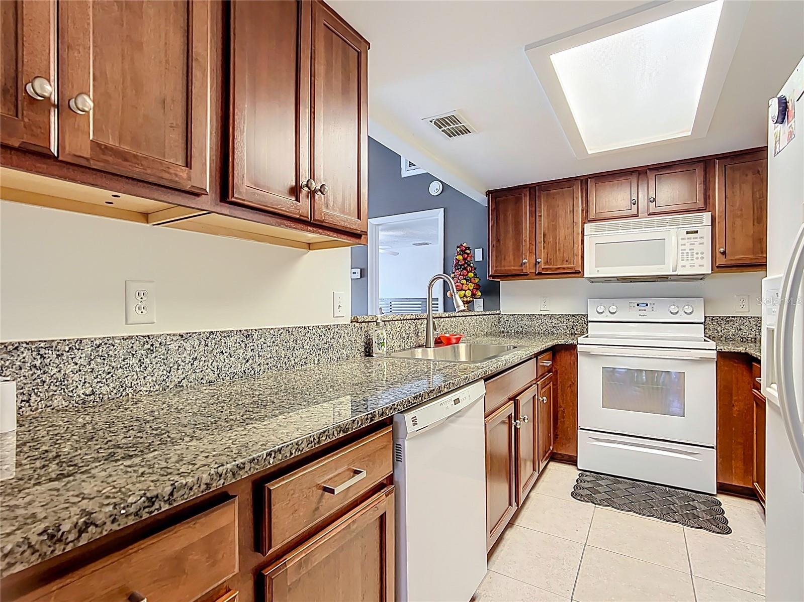 WILLOW POINT ESTATES - Residential