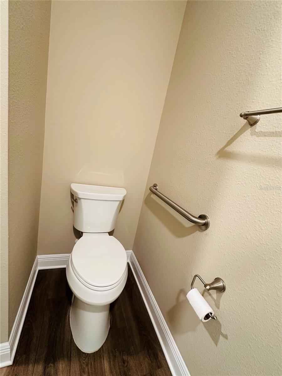 WEYBOURNE LNDG PH 1C; ON TOP OF THE WORLD - Residential