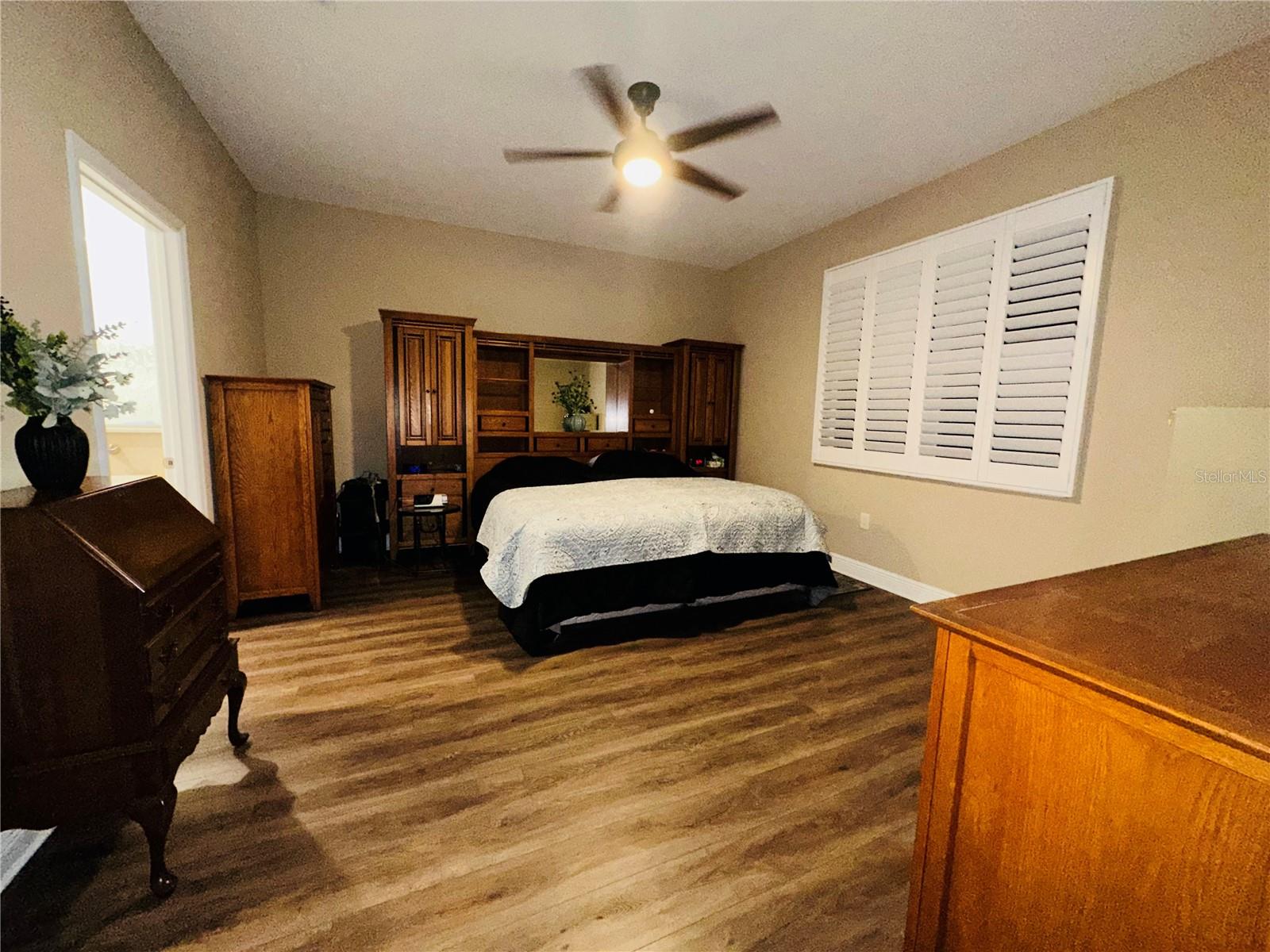 WEYBOURNE LNDG PH 1C; ON TOP OF THE WORLD - Residential