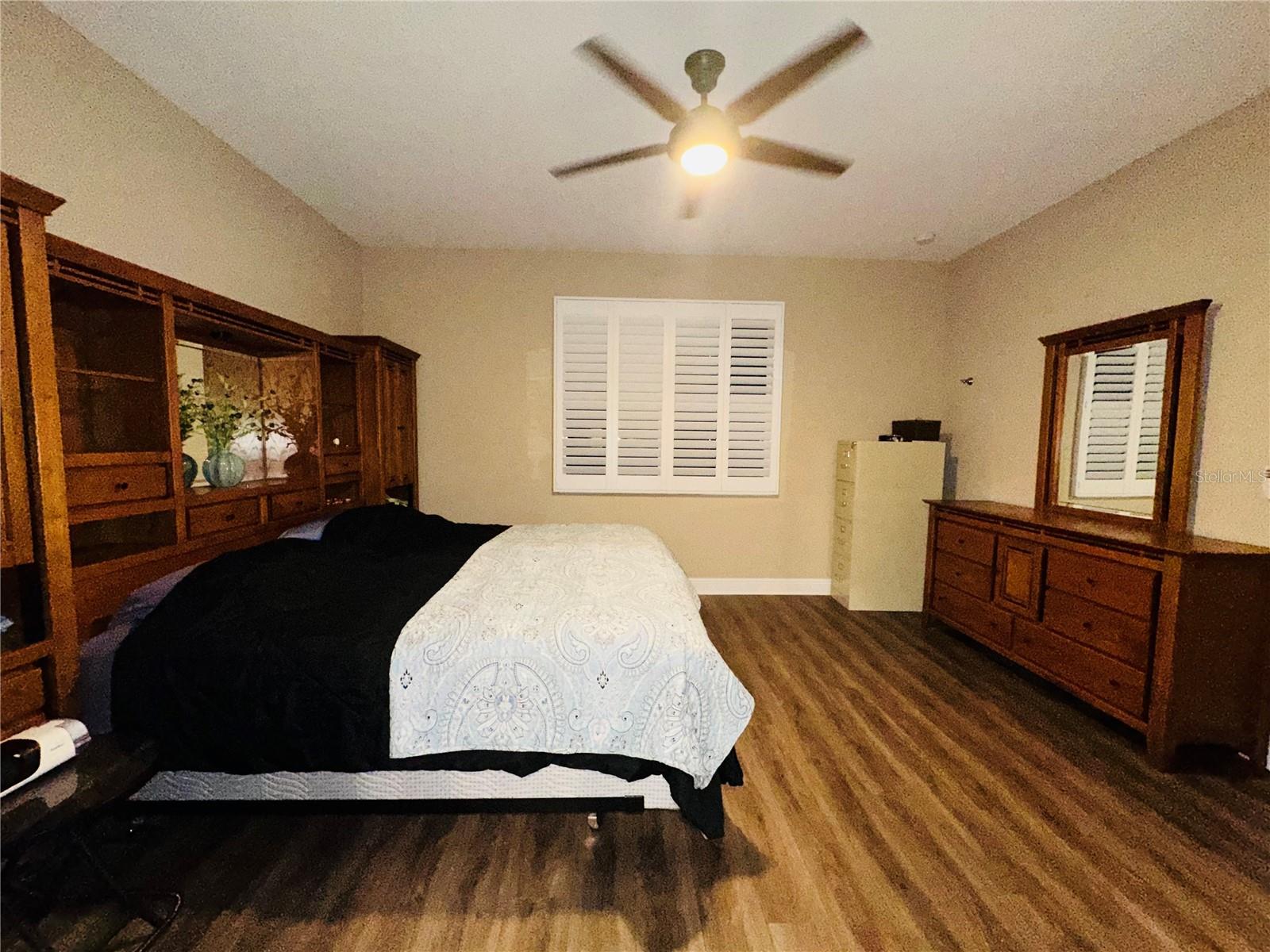 WEYBOURNE LNDG PH 1C; ON TOP OF THE WORLD - Residential