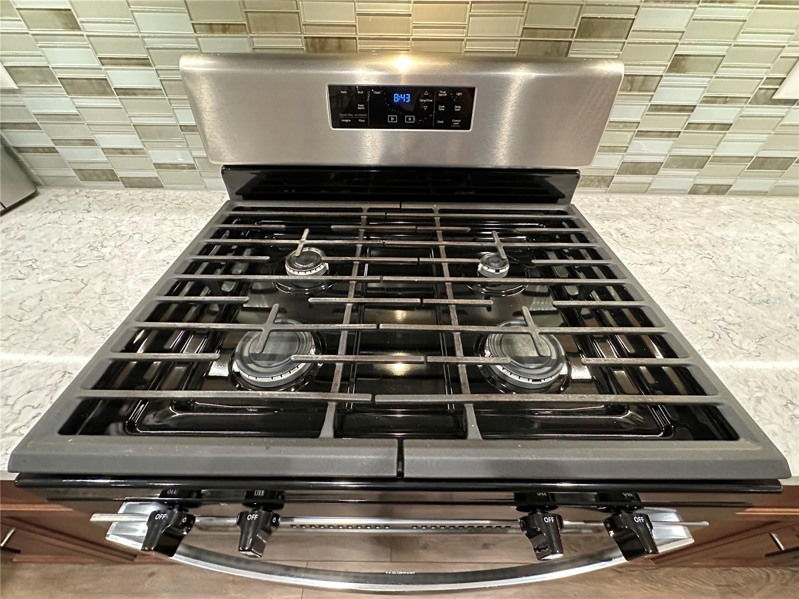 WEYBOURNE LNDG PH 1C; ON TOP OF THE WORLD - Residential