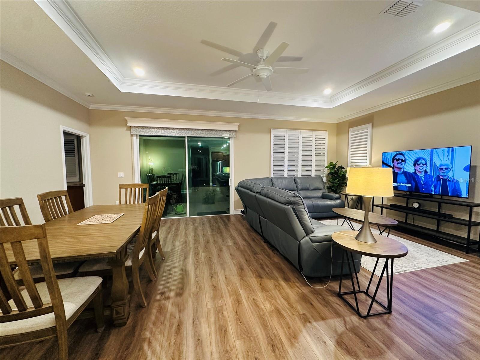 WEYBOURNE LNDG PH 1C; ON TOP OF THE WORLD - Residential