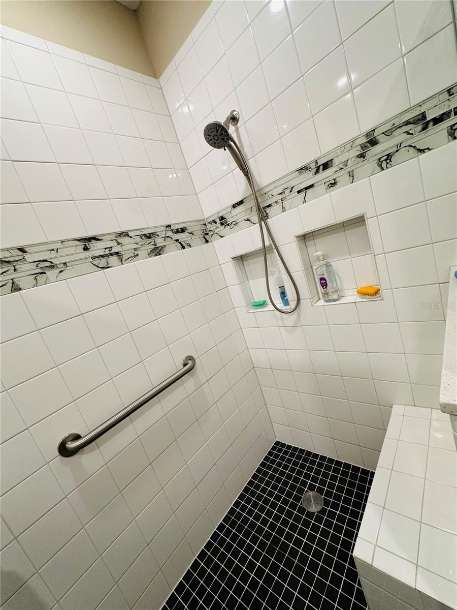 WEYBOURNE LNDG PH 1C; ON TOP OF THE WORLD - Residential