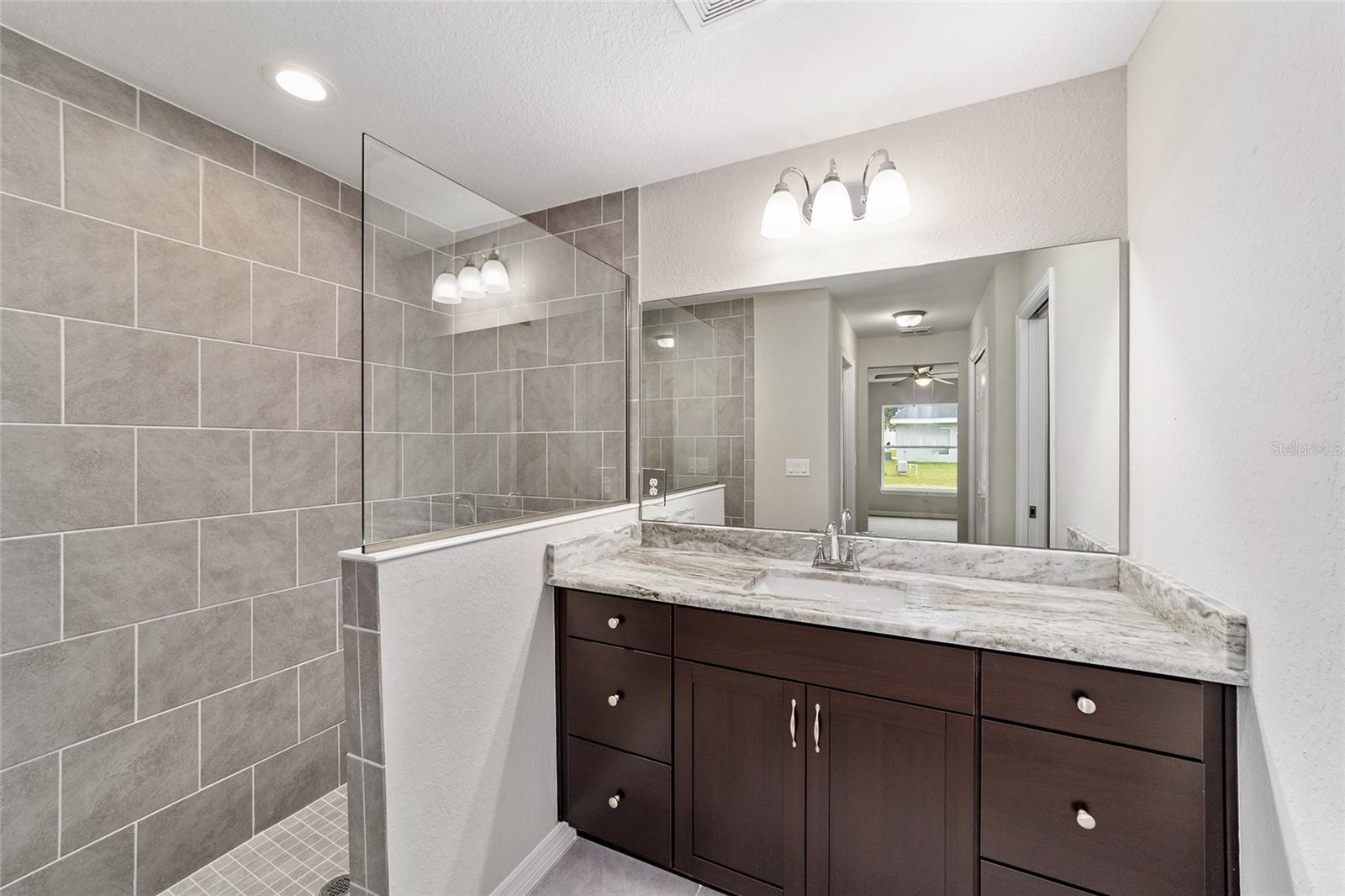 CITRUS SPGS UNIT 15 - Residential