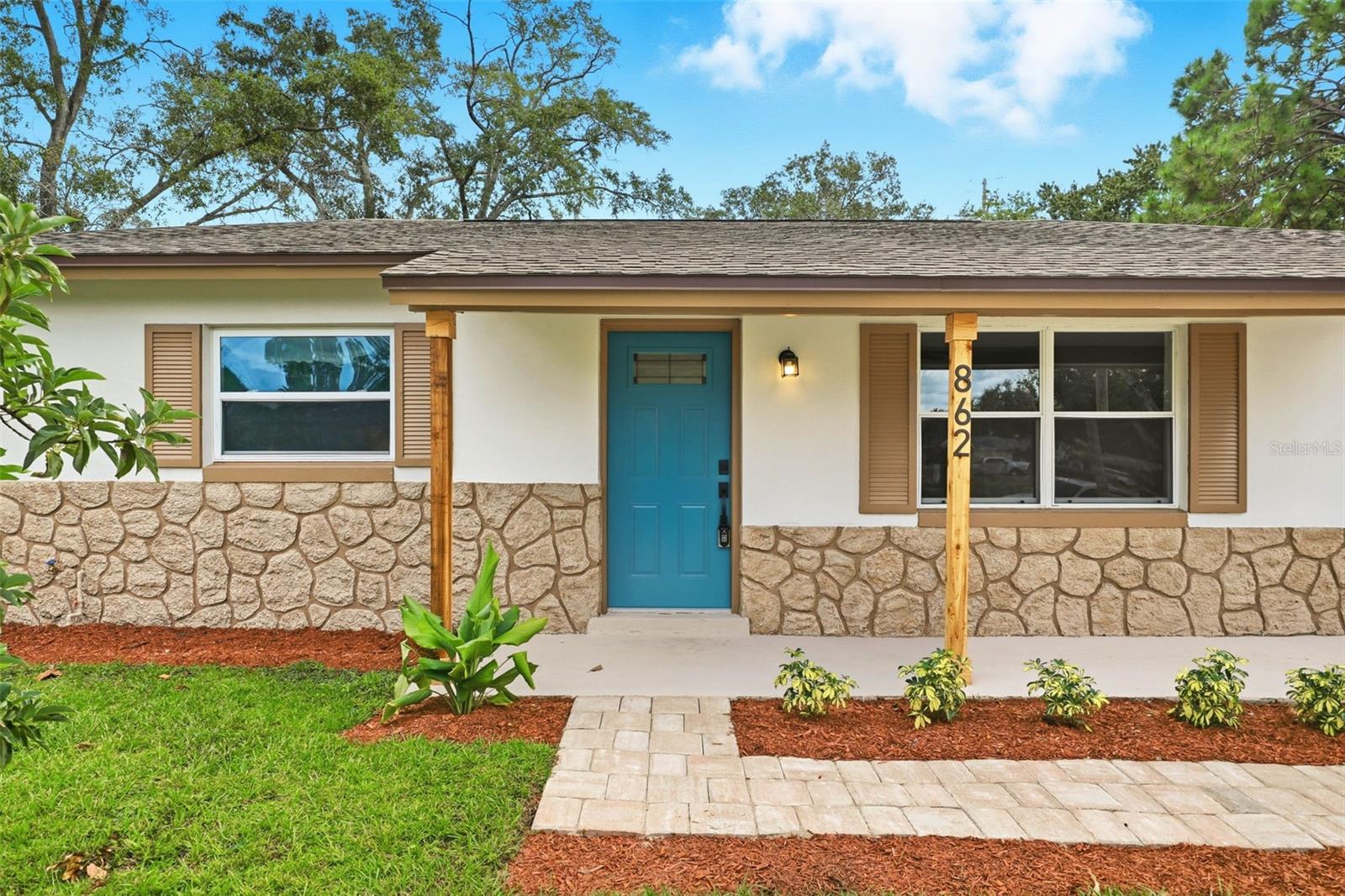 862 DARWIN DRIVE