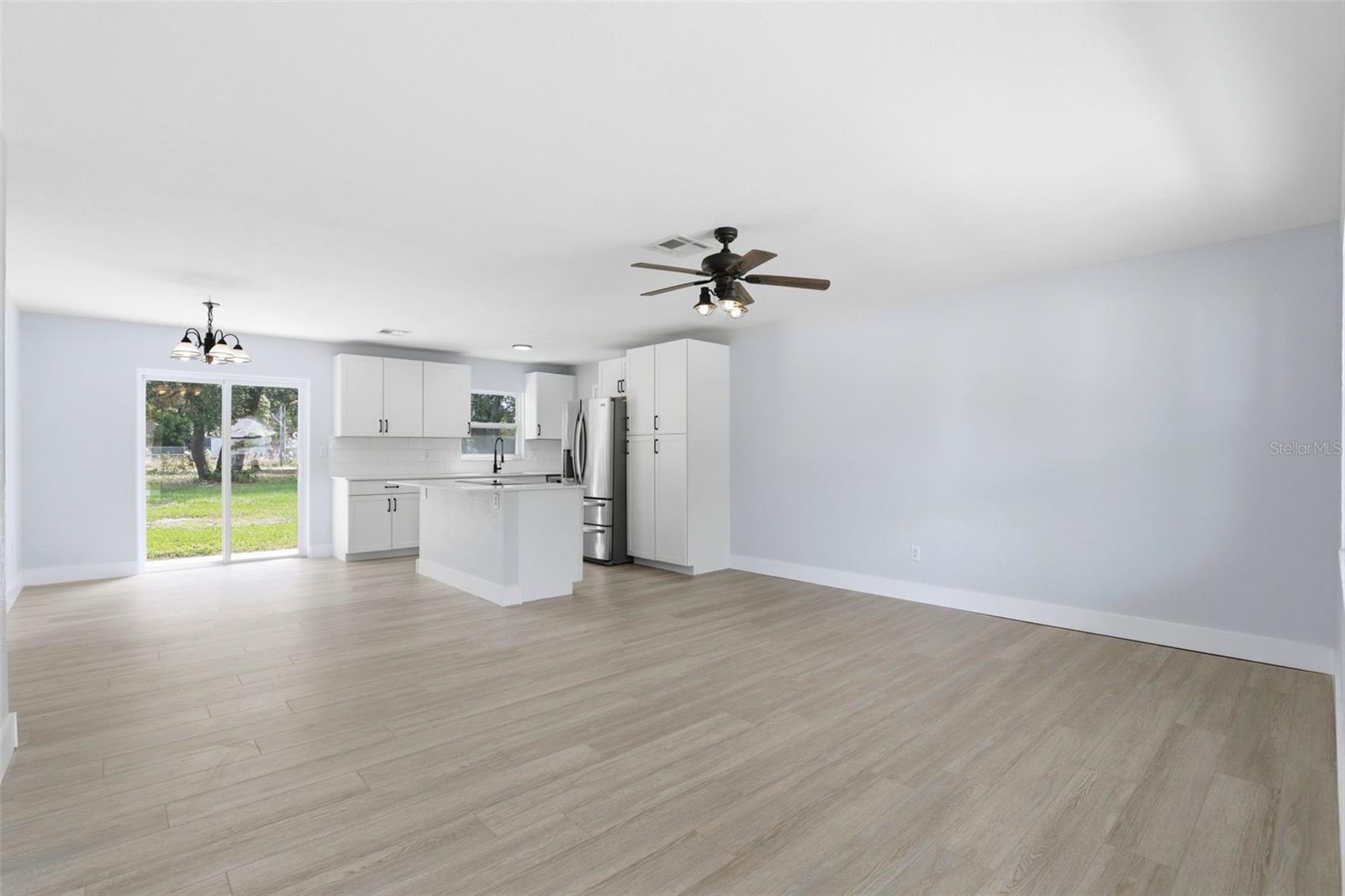 862 DARWIN DRIVE