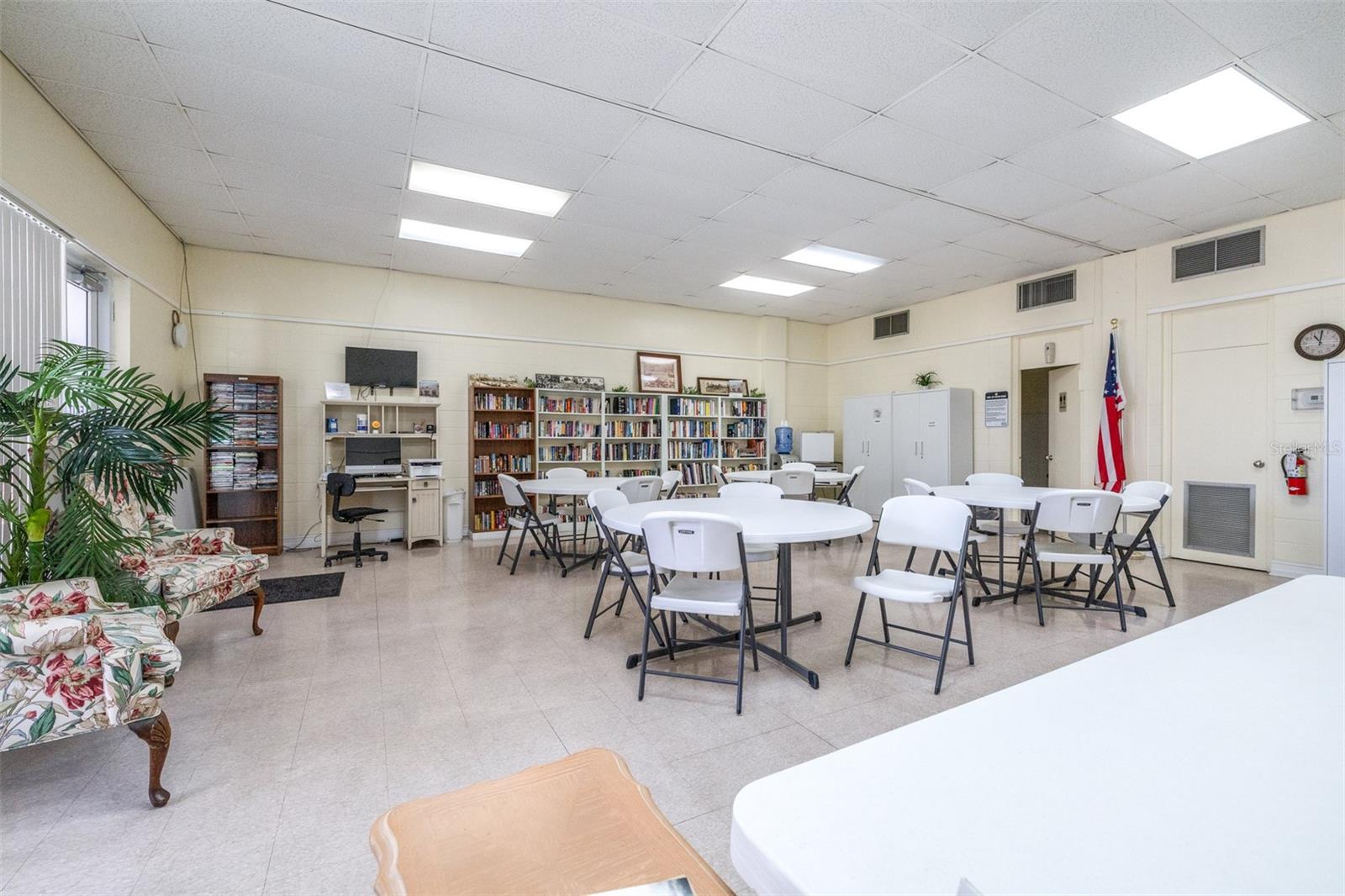 BRADENTON TROPICAL PALMS CO-OP - Residential