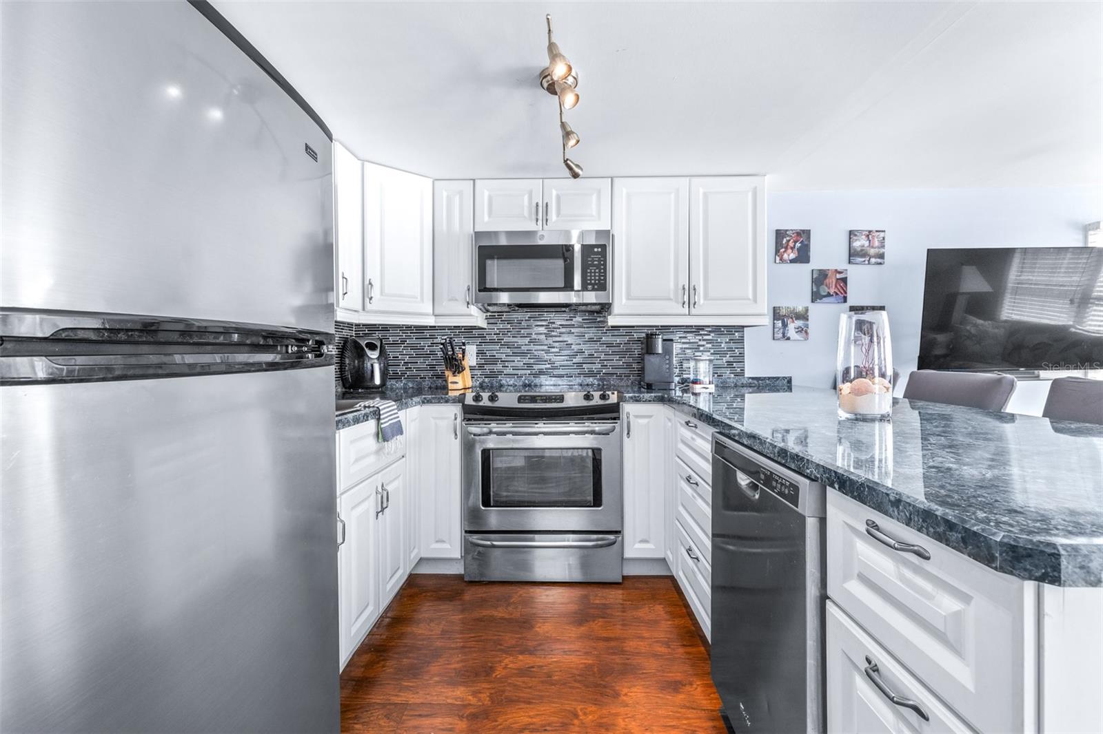 BRADENTON TROPICAL PALMS CO-OP - Residential