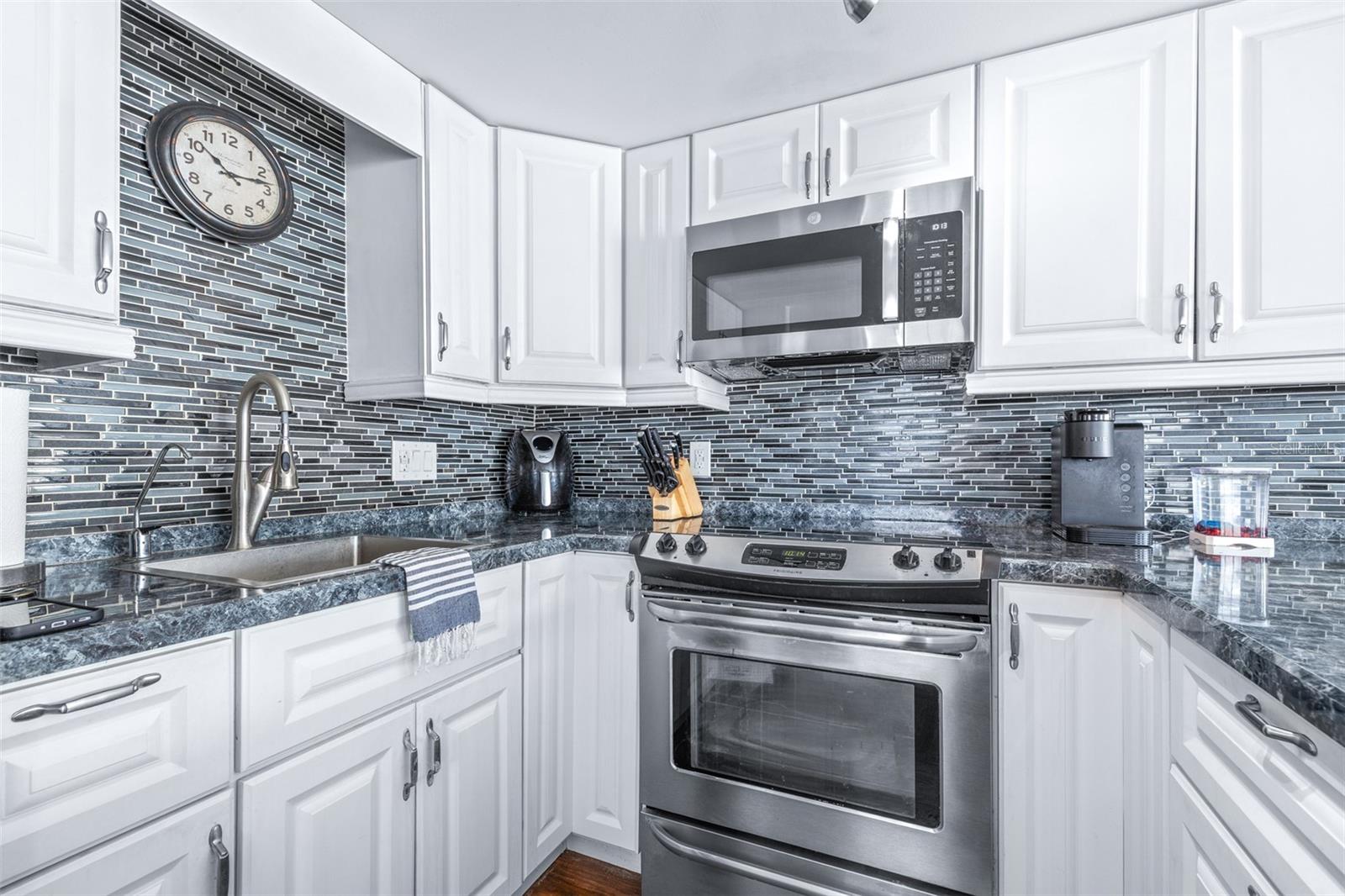 BRADENTON TROPICAL PALMS CO-OP - Residential