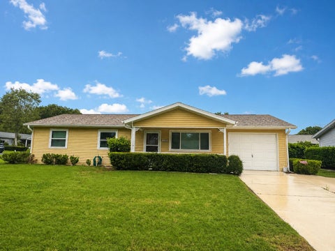 Tiny photo for 8565 SW 109th Street, Ocala, FL 34481 (MLS # OM728855)