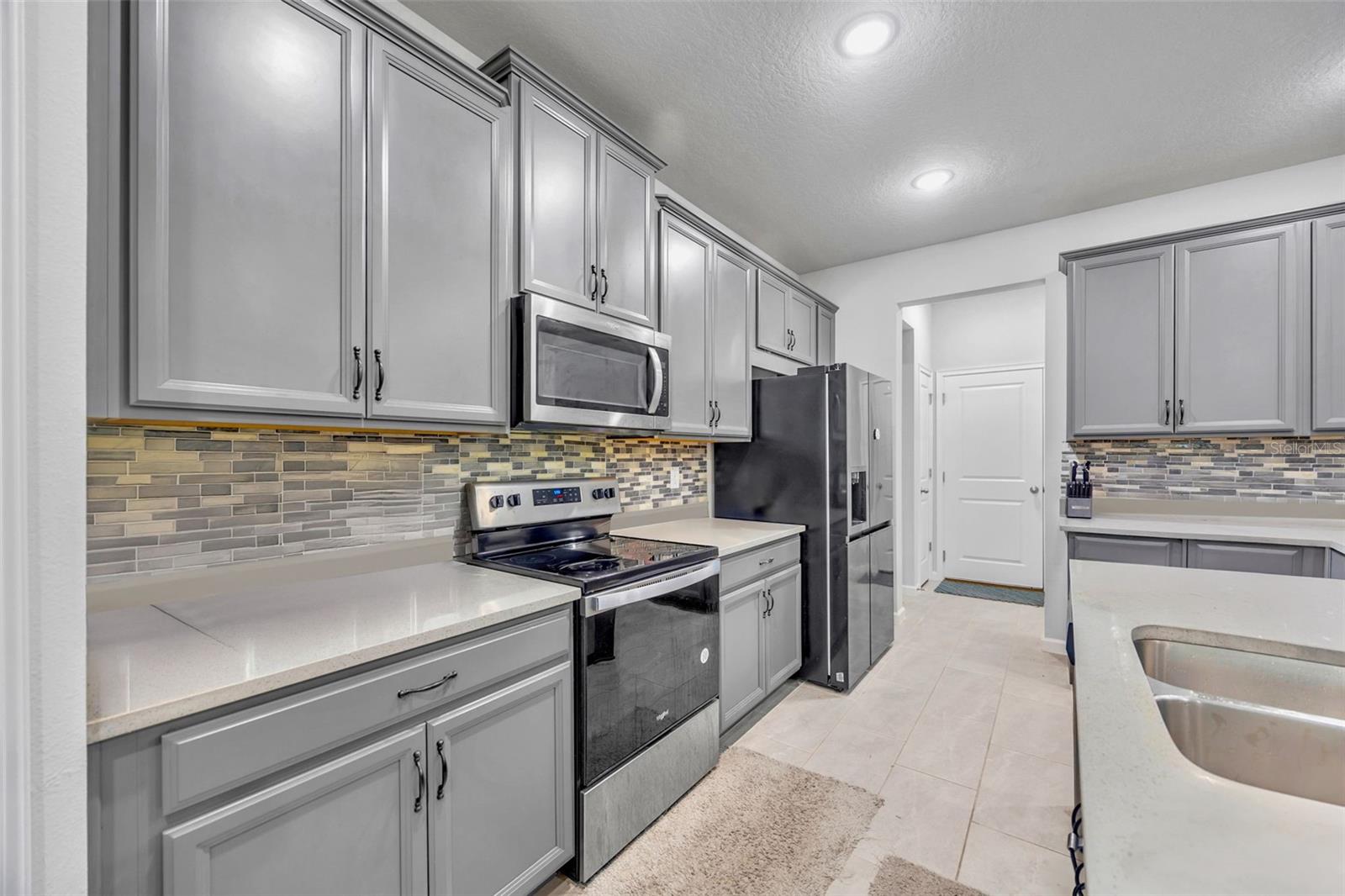 PARKVIEW/LONG LAKE RANCH PH 1A - Residential Lease