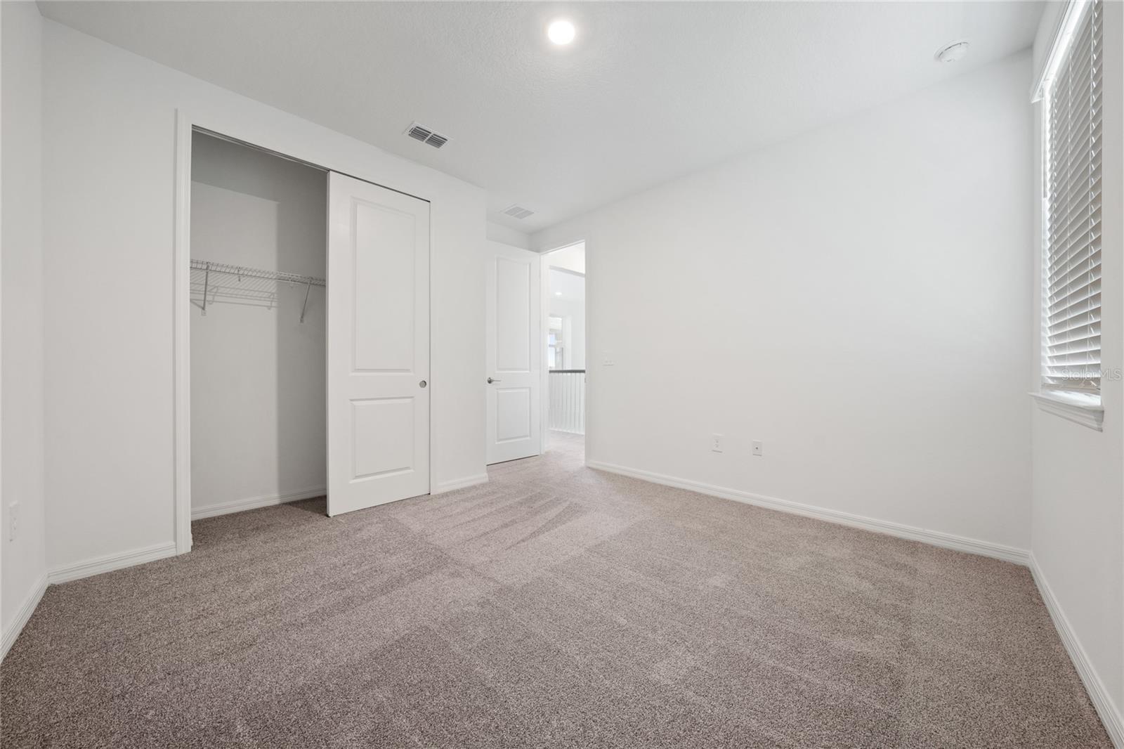 WATERS/CENTER LK RANCH PH 1B - Residential Lease