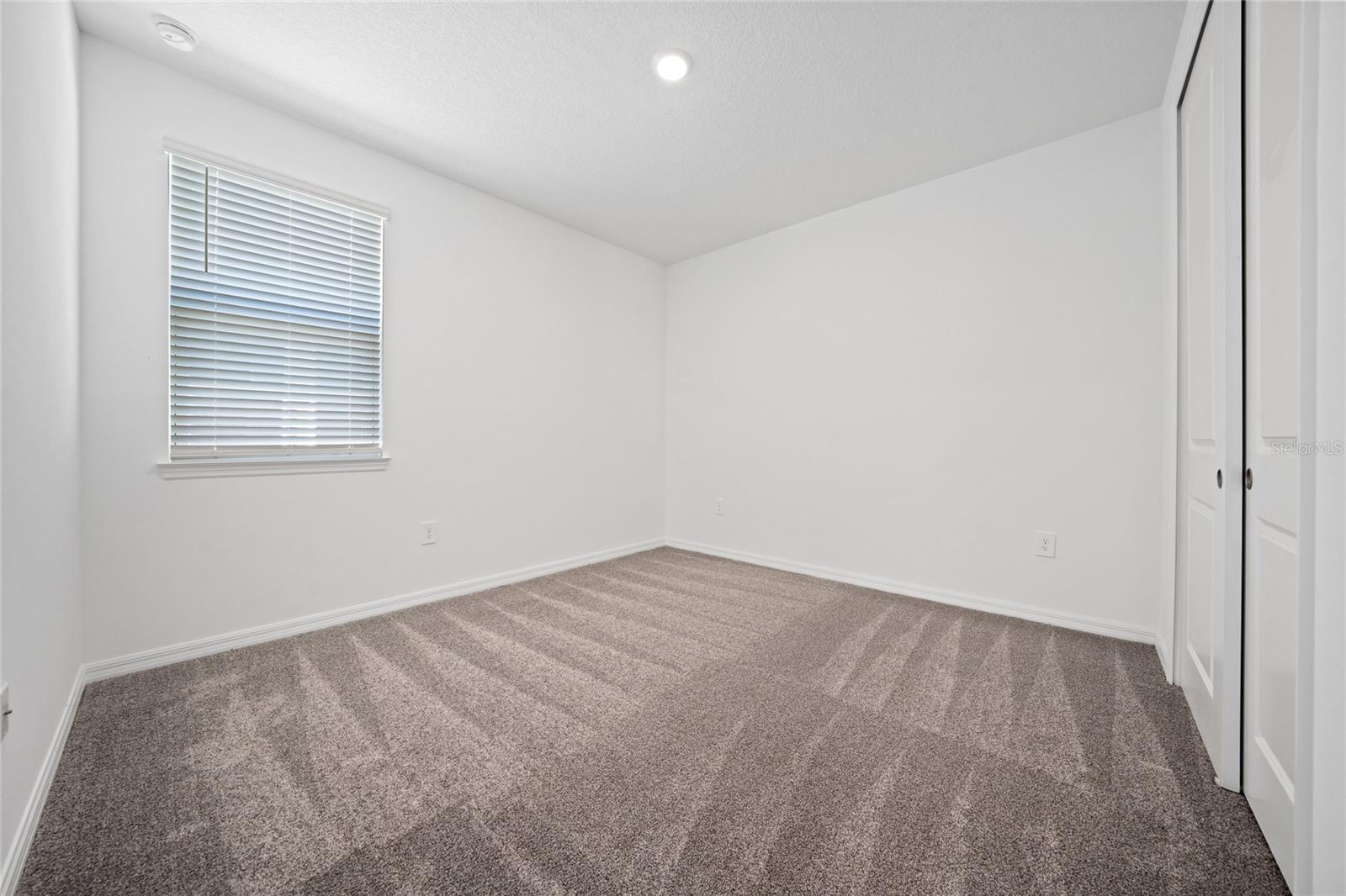 WATERS/CENTER LK RANCH PH 1B - Residential Lease