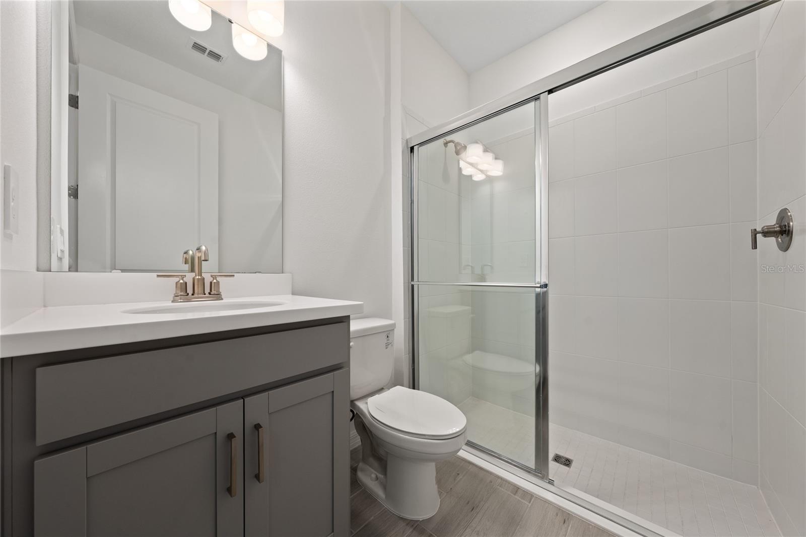 WATERS/CENTER LK RANCH PH 1B - Residential Lease