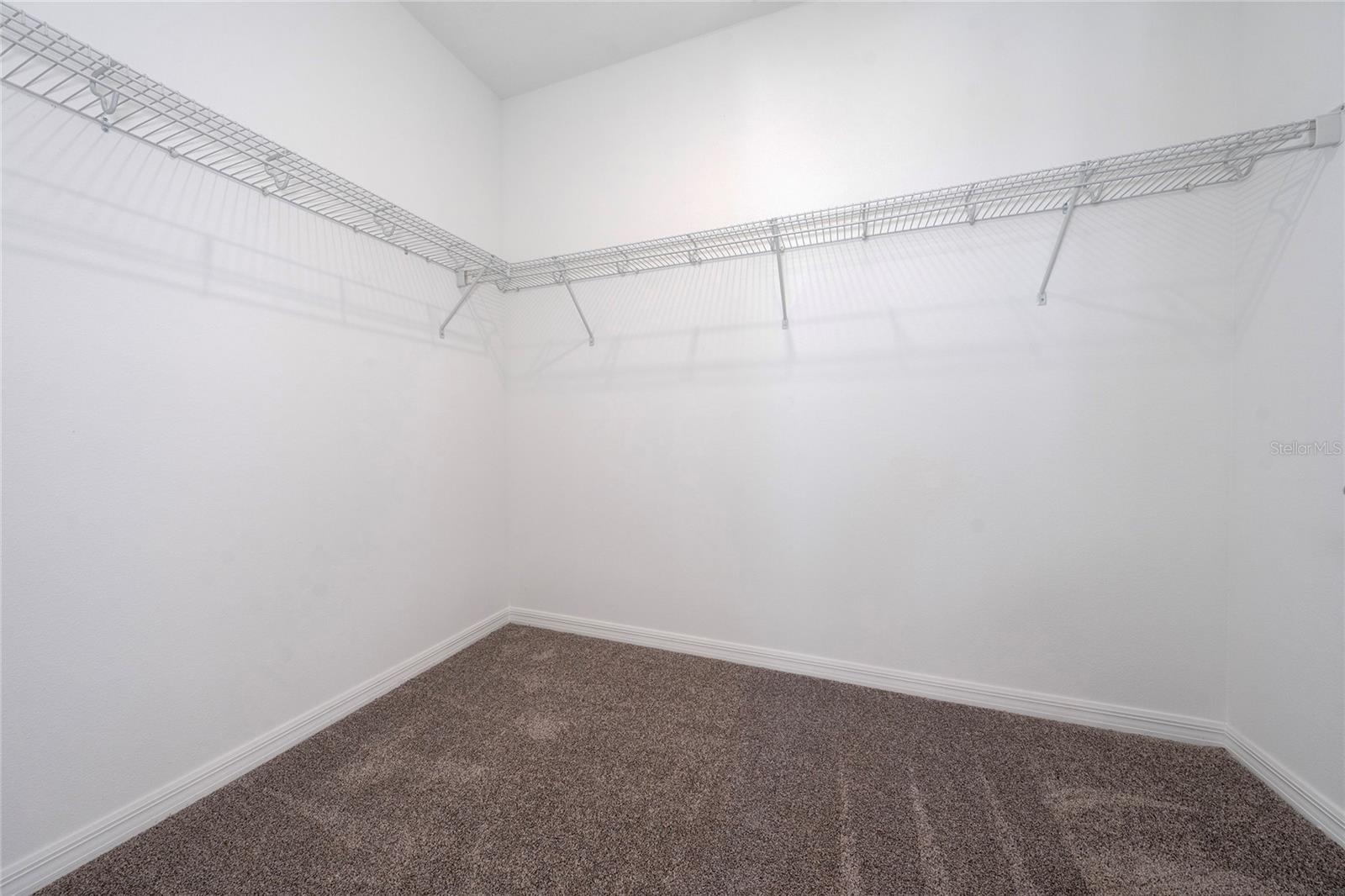 WATERS/CENTER LK RANCH PH 1B - Residential Lease