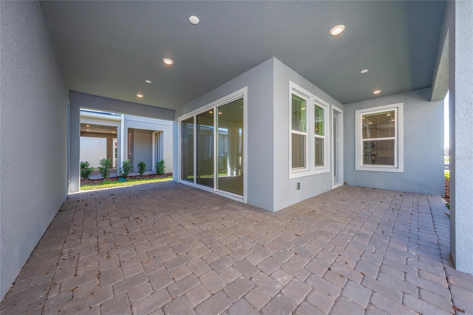 WATERS/CENTER LK RANCH PH 1B - Residential Lease