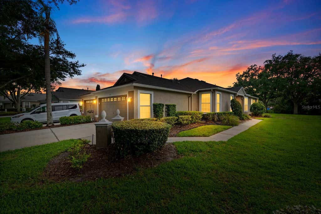 Photo of 5731 Heronpark Place, Lithia, FL 33547 (MLS # TB8519368)
