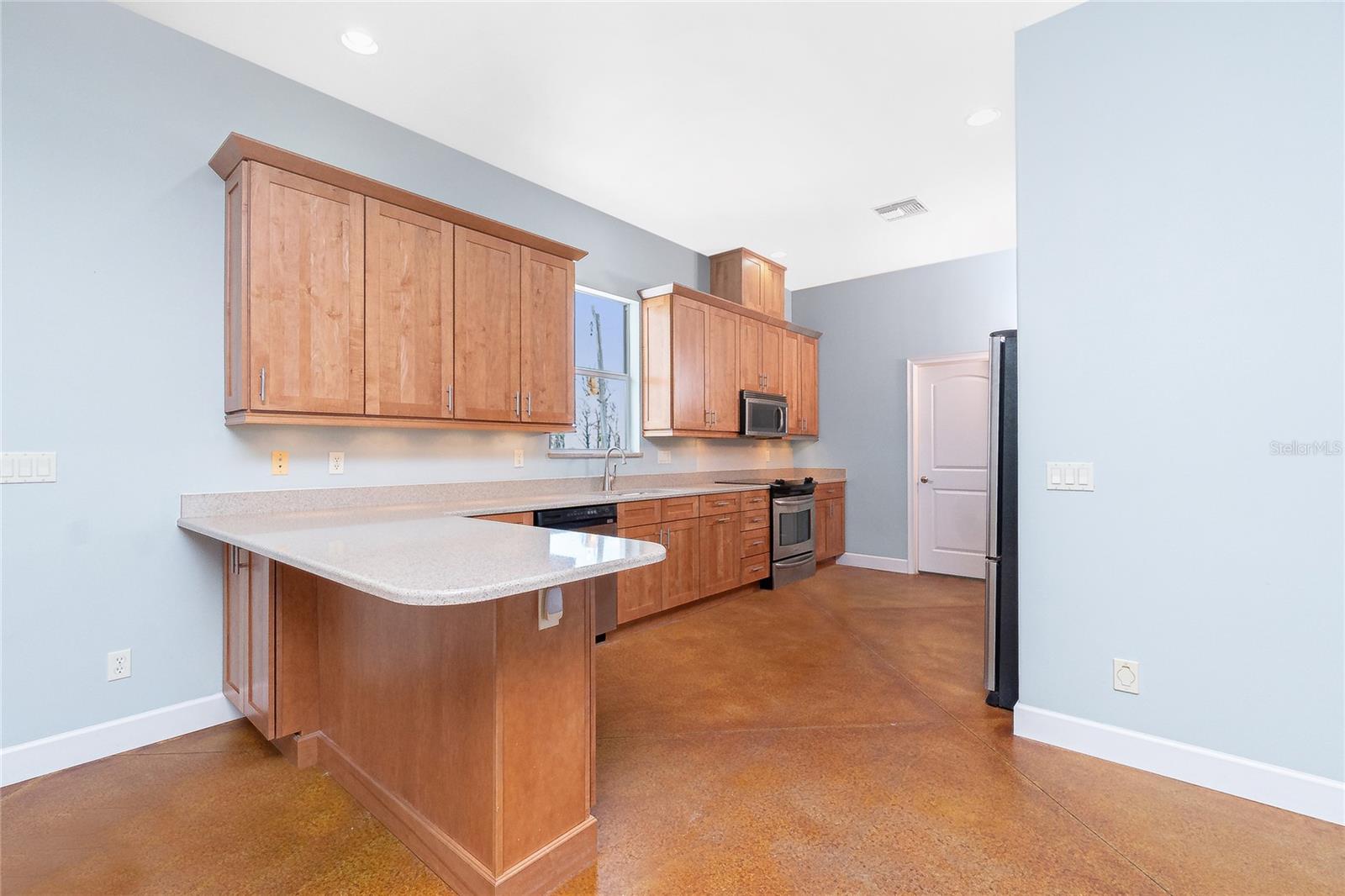 GROVE CITY COVE - Residential