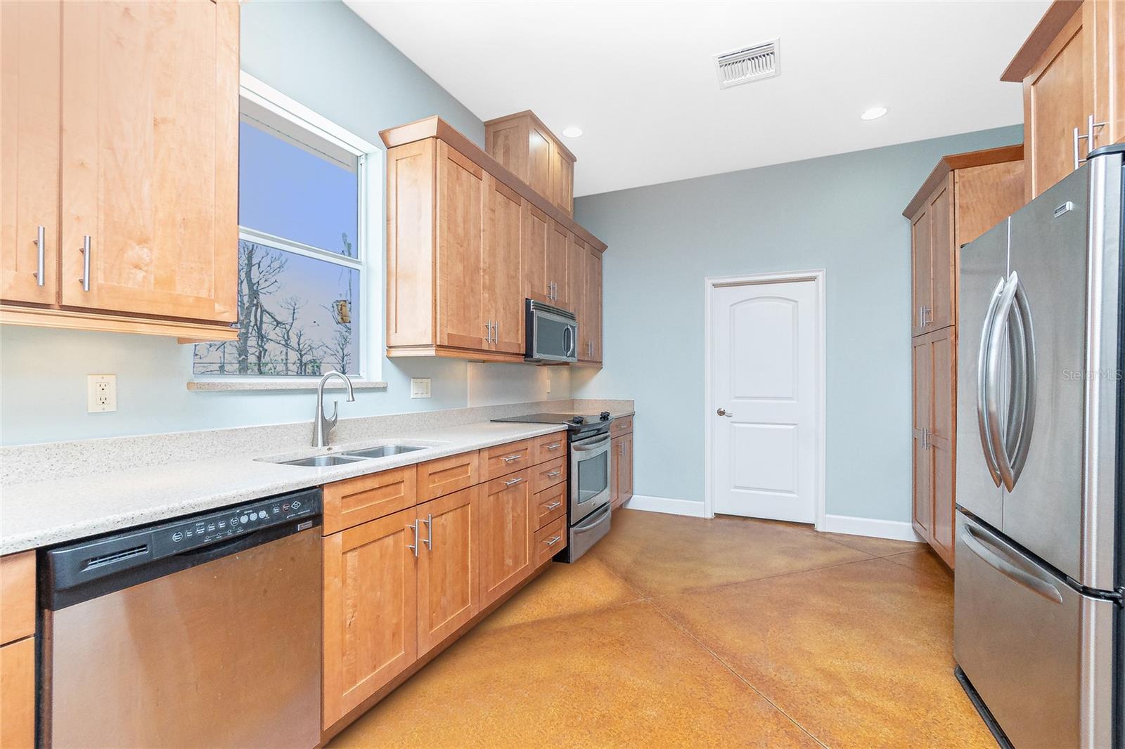 GROVE CITY COVE - Residential