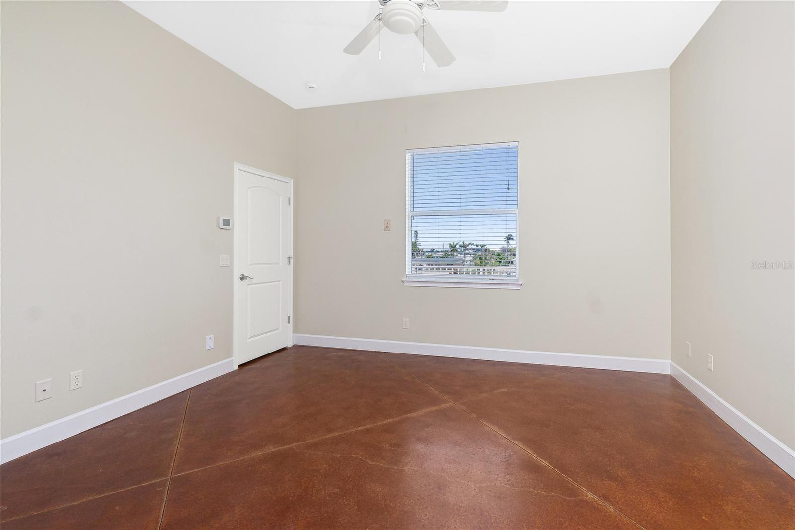 GROVE CITY COVE - Residential