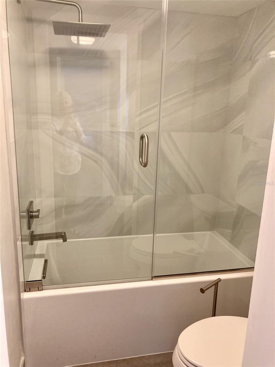 EL CONQUISTADOR VILLAGE 1 SEC 4 - Residential Lease