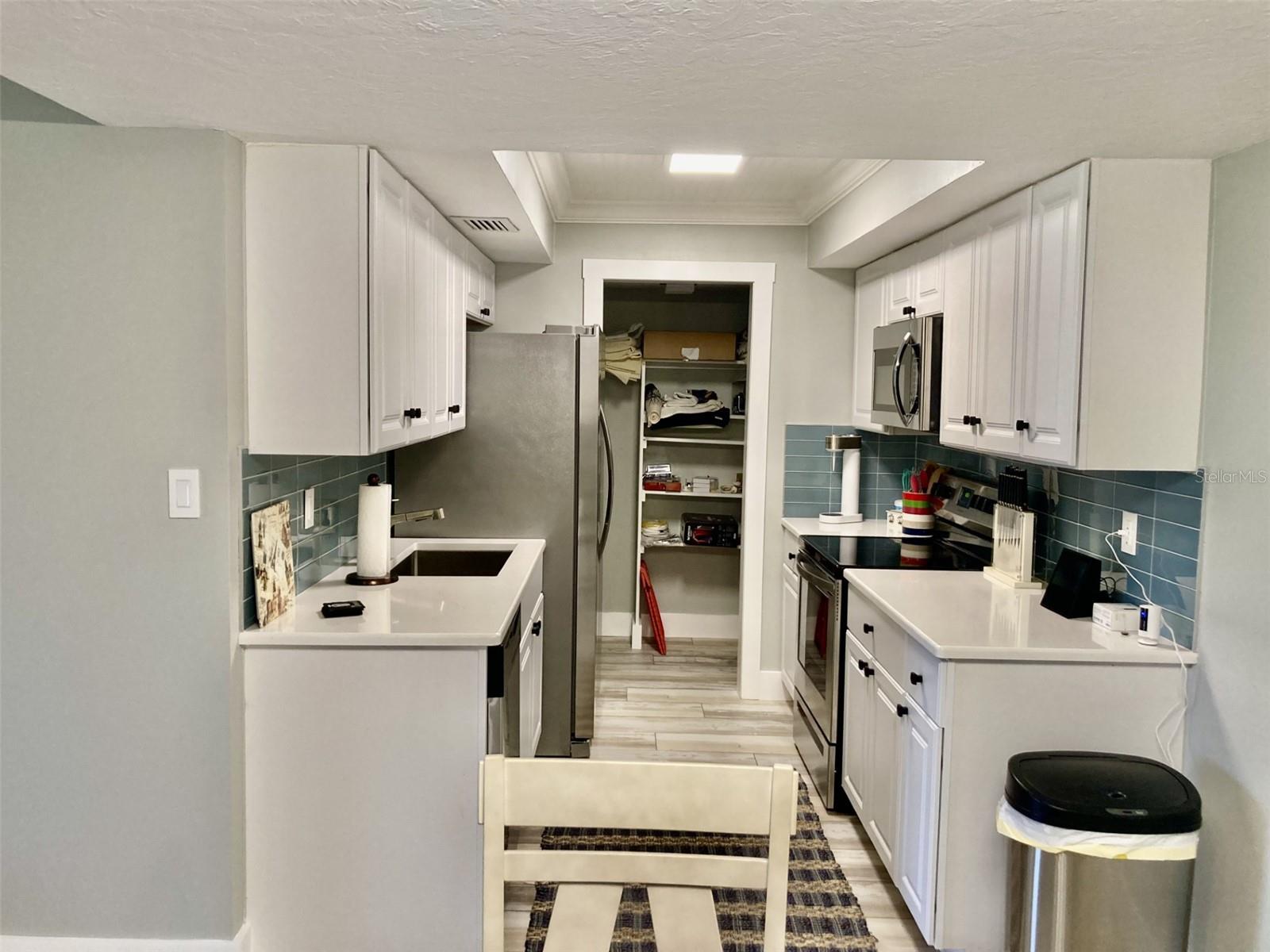 EL CONQUISTADOR VILLAGE 1 SEC 4 - Residential Lease