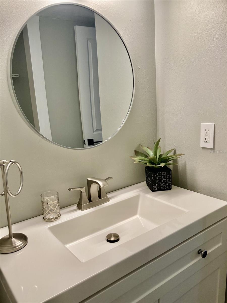 EL CONQUISTADOR VILLAGE 1 SEC 4 - Residential Lease