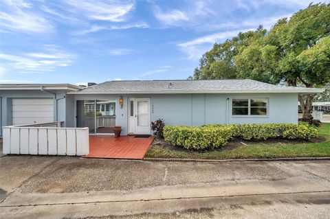 A home in PALM HARBOR