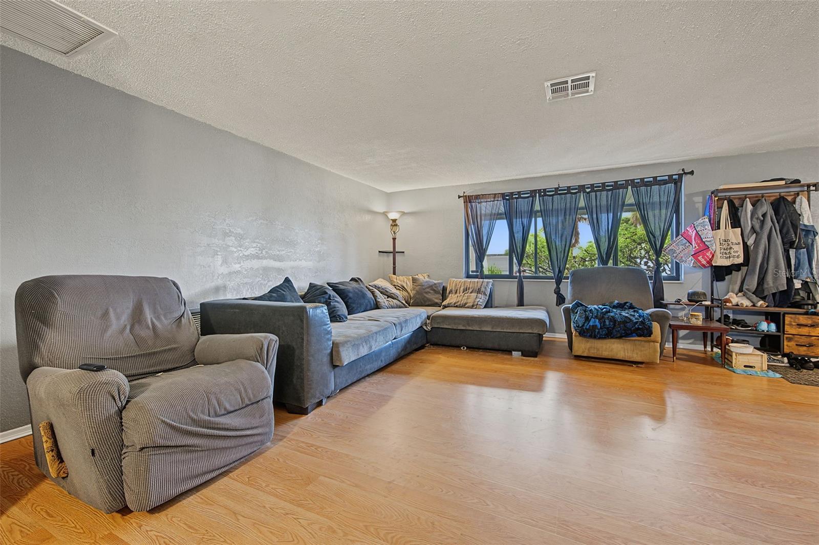 7234 ASHWOOD DRIVE