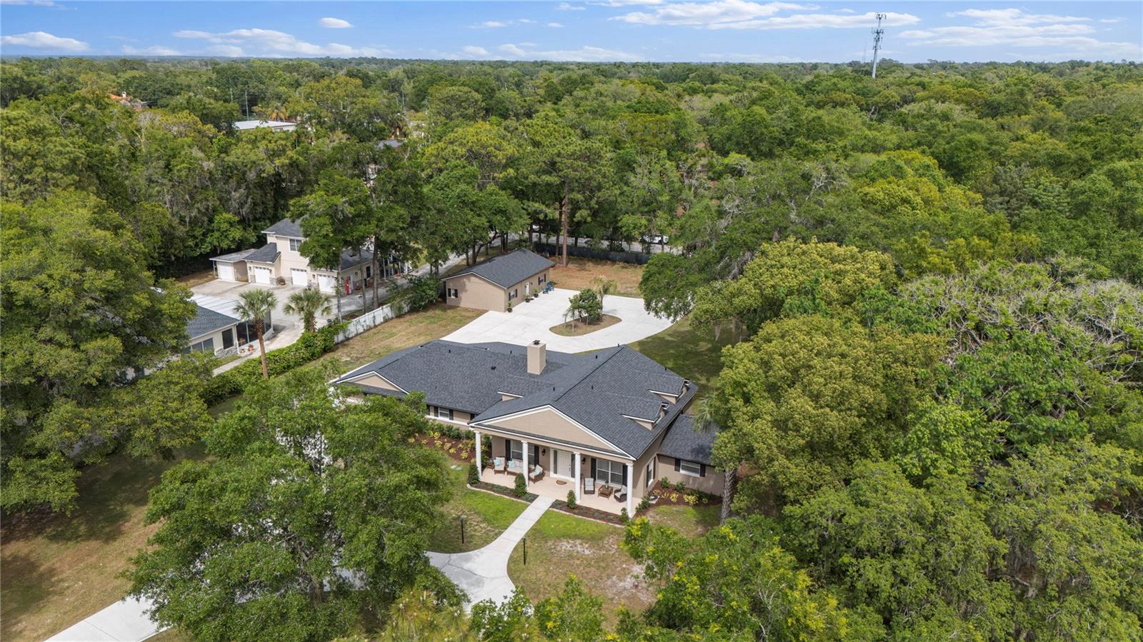 DES PINAR ACRES - Residential