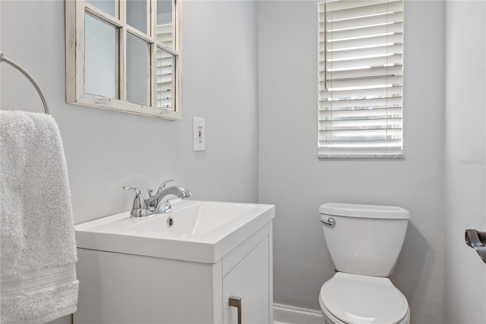 DES PINAR ACRES - Residential