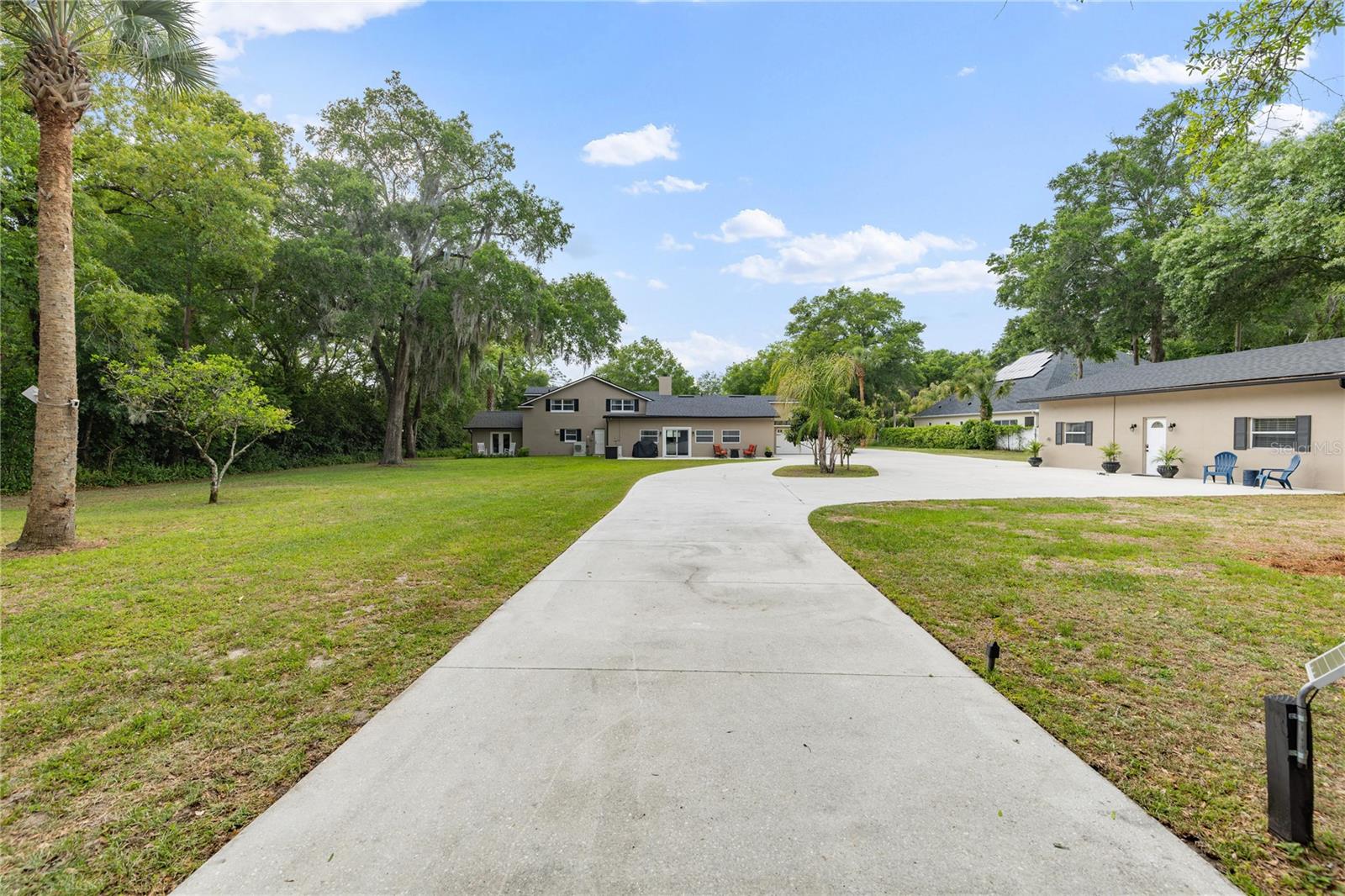 DES PINAR ACRES - Residential