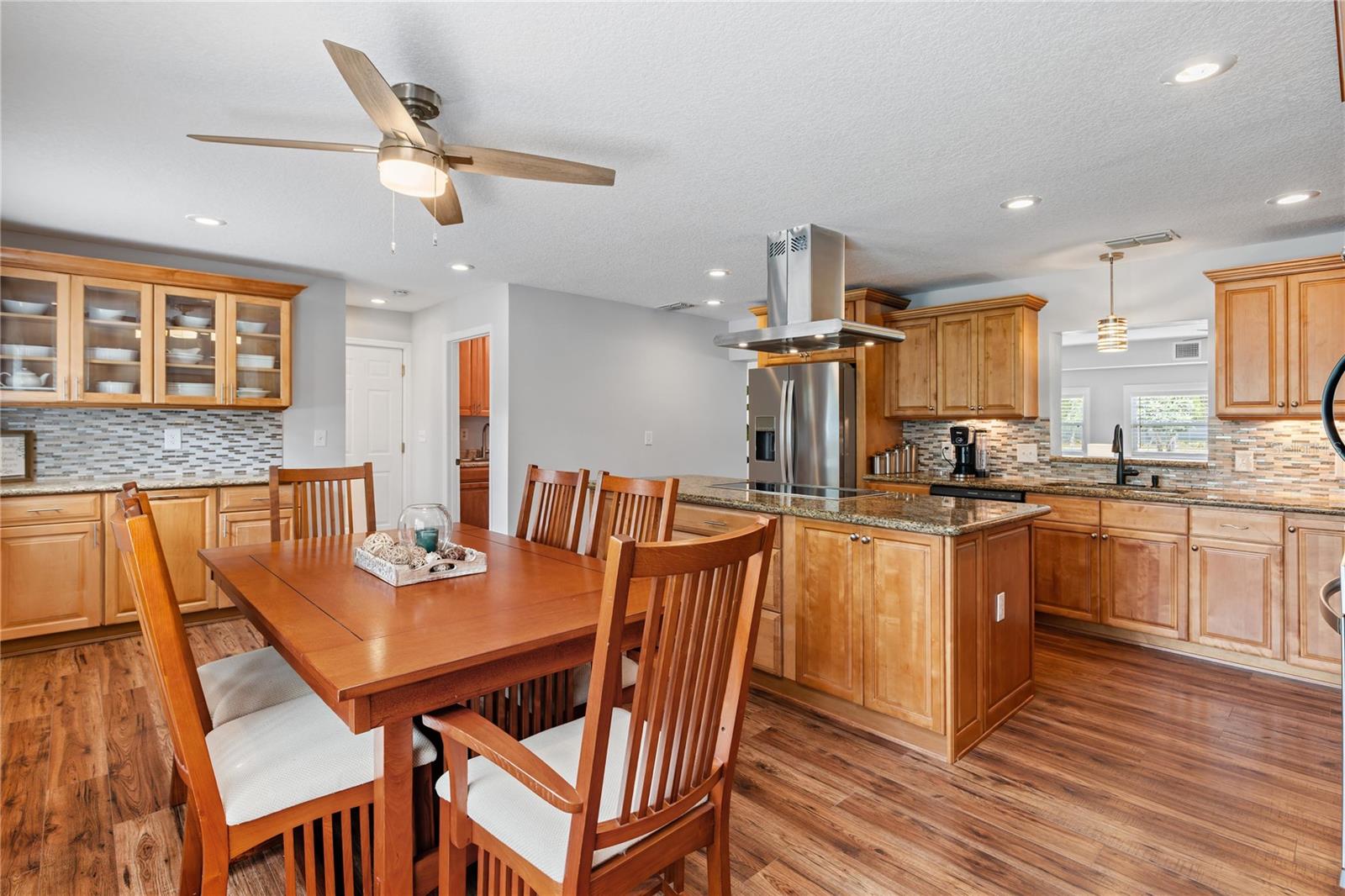 DES PINAR ACRES - Residential