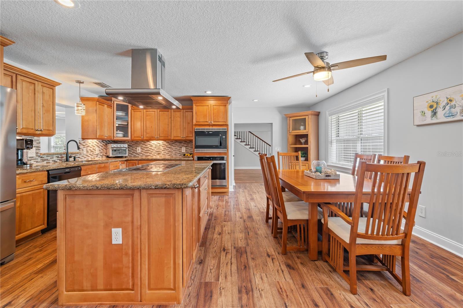 DES PINAR ACRES - Residential