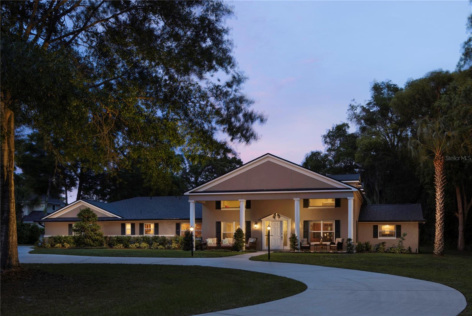 DES PINAR ACRES - Residential