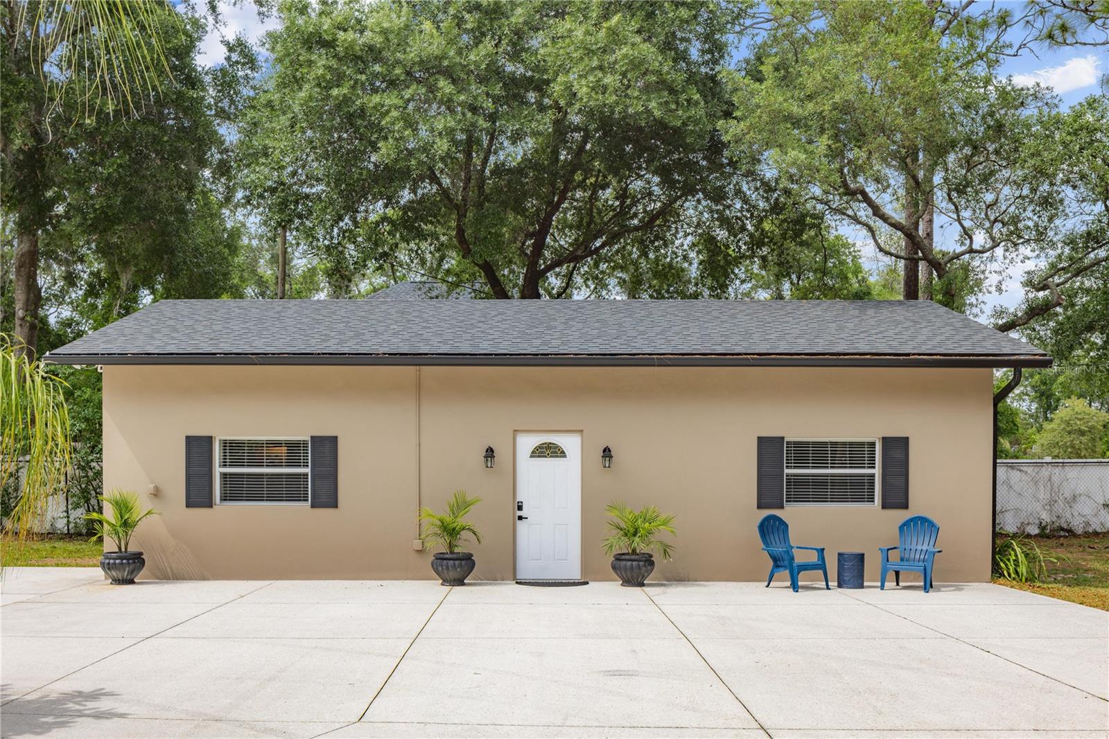 DES PINAR ACRES - Residential