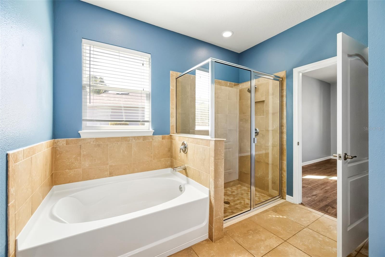 FAIRWAYS/BENT TREE - Residential