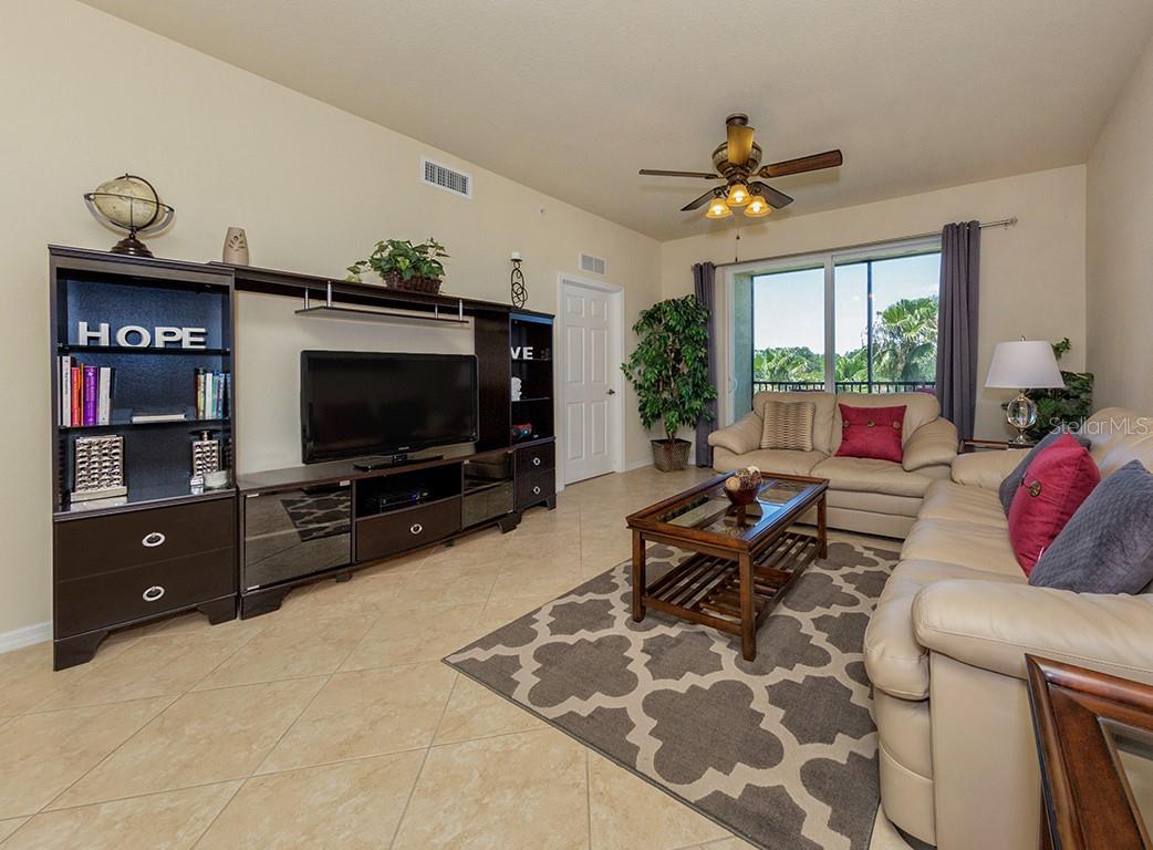RIVER STRAND - Residential Lease