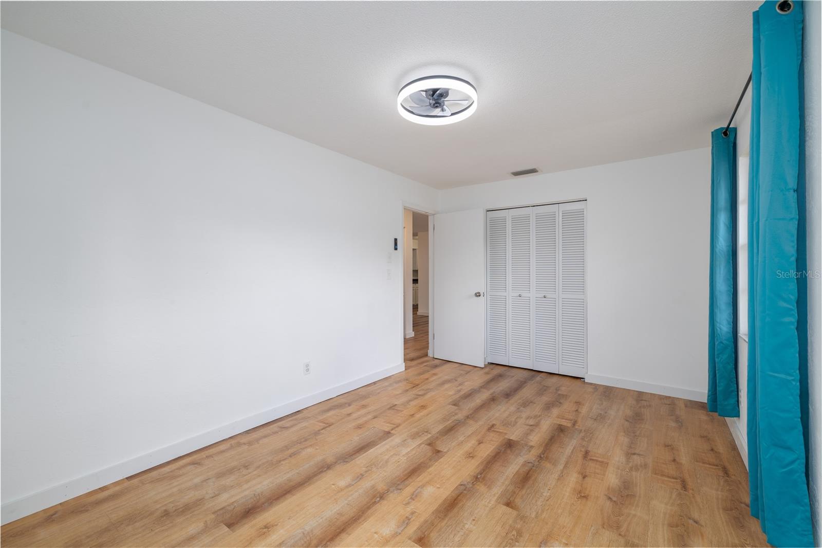 DAYTONA HIGHRIDGE ESTATES ADD UNIT 01 - Residential