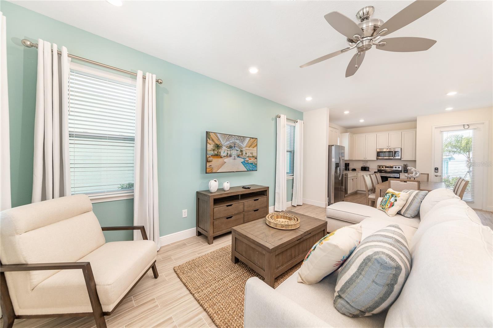 ROLLING OAKS PH 6 - Residential Lease