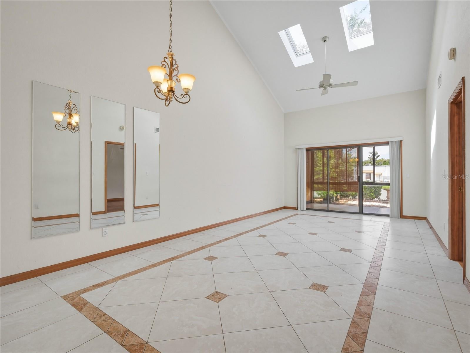 351 CASTLEWOOD LANE